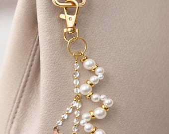 Handmade Pearl Moon Star Keychain: Celestial Bohemian Style Accessory