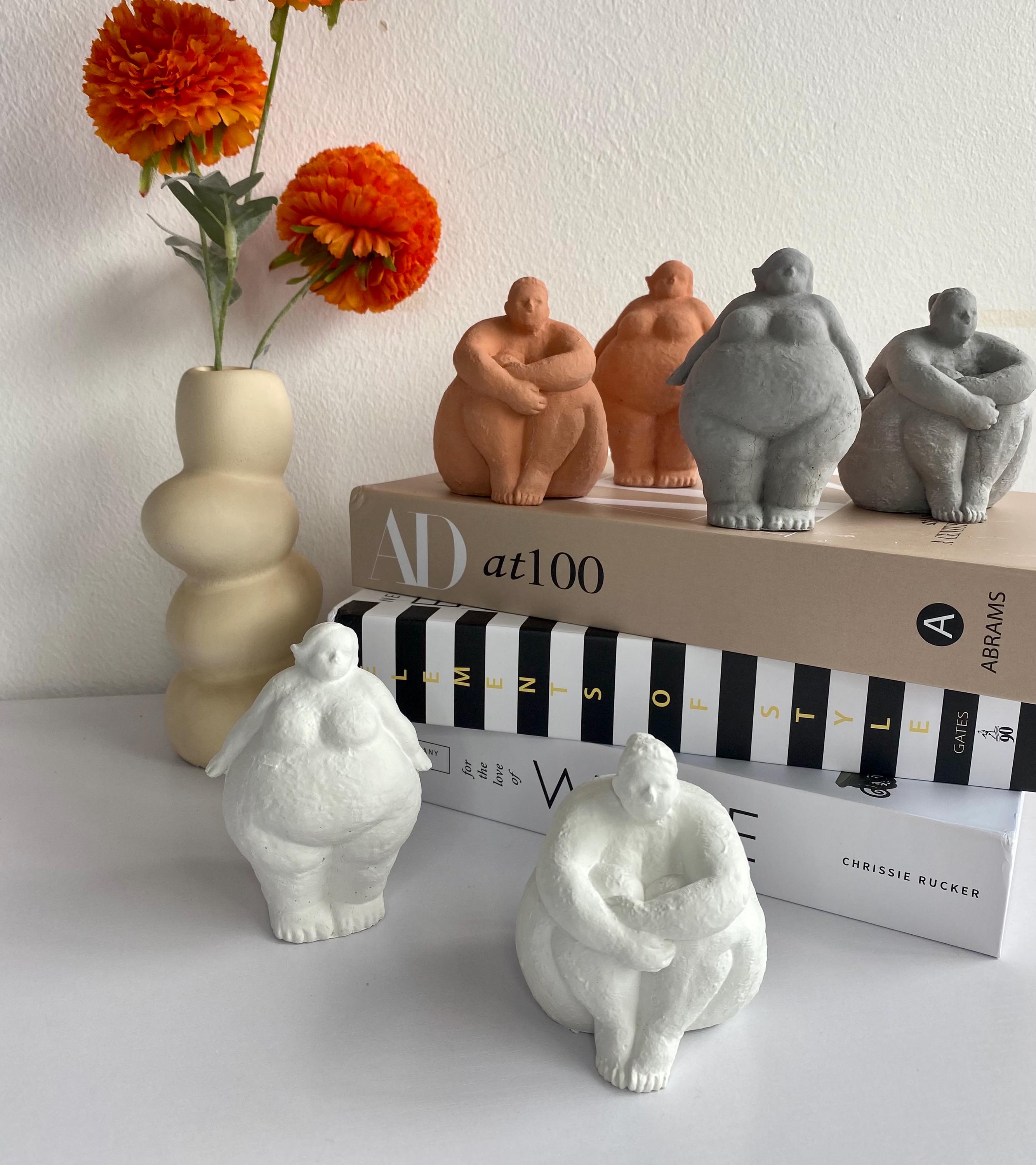 Concrete Curvy Woman Statue: Nordic Desk Decor, Bookend Figurine - Etsy UK