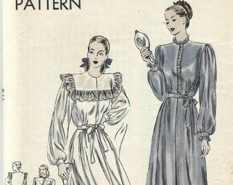 1940s Evening Length Robe Negligee Easy to Make Two Styles Short or Long Sleeves Vogue 6006 FF Bust 32 Women's Vintage Sewing Pattern