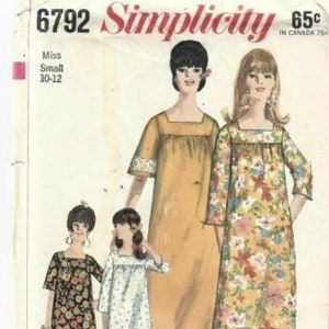 Simplicity 6782 UNCUT FF 1960s Muu Muu/Dress in Two Lengths Bell Sleeves Square Neckline Bust 31-32 Women's Vintage Sewing Pattern