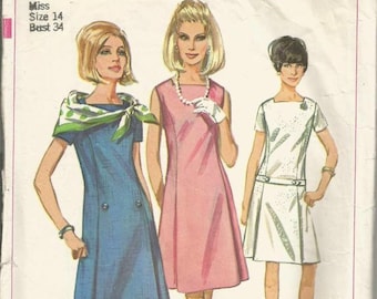 Vintage SIMPLICITY #6916 Sewing Patterns// UNCUT// Misses/' Easy To Sew...