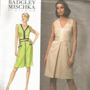 Designer Badgley Mischka OOP Sleeveless V Neck Front Pleat Dress Easy to Sew Vogue 1026 UNCUT FF Sizes 6,8,10 Women's Dress Sewing Pattern