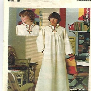 Butterick 4560 1970s Evening Length Caftan Jewel Neckline Long Sleeves + Transfer UNCUT FF Size 10 Bust 32.5 Women&#39;s Vintage Sewing Pattern