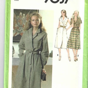 Simplicity 9037 UNCUT FF Size 18 Bust 40 1970s Front Wrap Dress Sleeve Variations Optional Belt Plus Size Women&#39;s Vintage Sewing Pattern