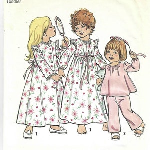 Simplicity 6685 1970s Girls&#39; Nightgown/Robe/Pajamas Partially Cut & Complete Size 3 Breast 22 Vintage Girls&#39; Sewing Pattern