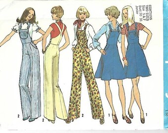 Simplicity 7006 1970s Bib Overalls Wide Legs or Jumper Criss Cross Straps Bust 30-31 Sizes 5 & 7 UNCUT FF Women's Vintage Sewing Pattern