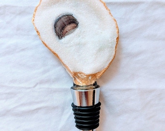 Oyster Shell with Glitter Bottle Stopper, Unique Hostess Gifts, Beach Themed Wedding Gift, Bridesmaid Gifts, Housewarming Gift, Beach Decor