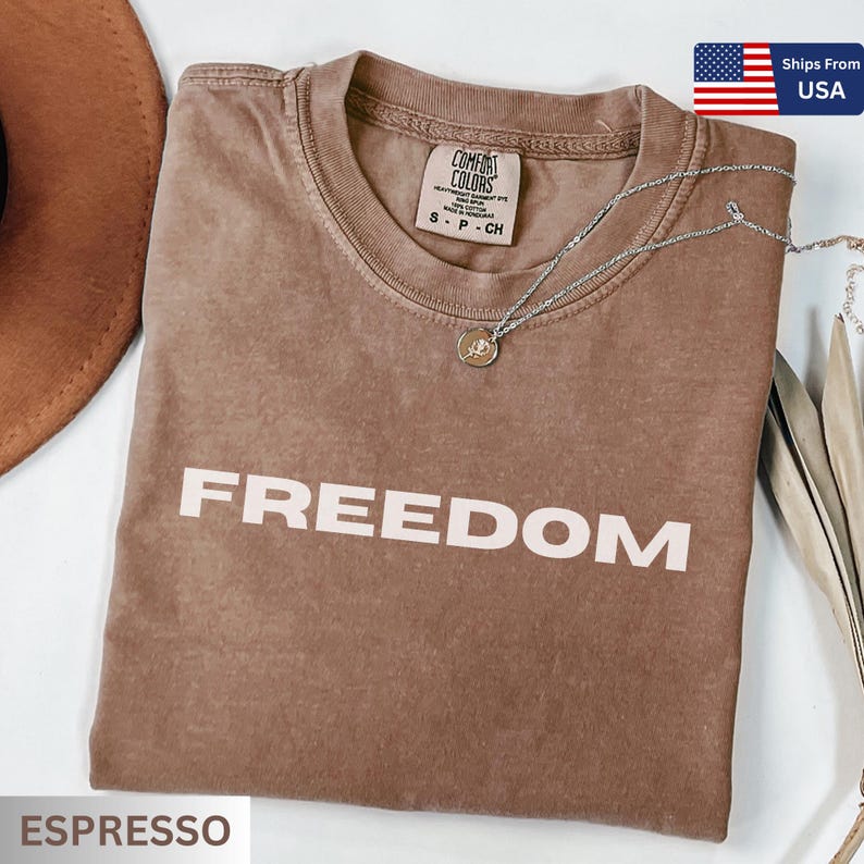 T-shirt Charlie Kirk Freedom - Message Patriotique, Coton 100%, Noir, Taille Regular