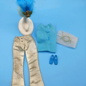Vintage Barbie GLOWIN GOLD COMPLETE 1960&#39;s   Near Perfect   Plus free handmade accessories