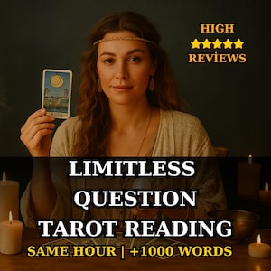 Puede incluir: Una mujer sostiene una carta del tarot con un diseño de luna creciente. La imagen incluye el texto "LIMITLESS QUESTION TAROT READING" y "HIGH REVIEWS". El fondo presenta velas encendidas y un cuenco pequeño.