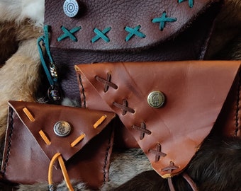 Leather coin purse for belts