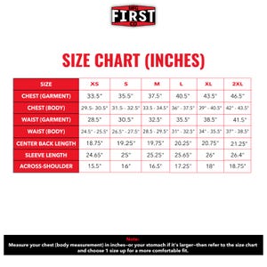 Puede incluir: Tabla de tallas en pulgadas para ropa, con medidas de pecho, cintura, largo de espalda, largo de manga y ancho de hombros. Tallas de XS a 2XL. Incluye una nota sobre la medici&oacute;n del pecho o abdomen para un ajuste c&oacute;modo.