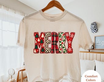 Comfort Colors® Merry Christmas Boxy Shirt, Retro Women's Holiday Cropped Tee, Trendy Christmas Tshirt, Winter Shirt for Her, Xmas Eve Shirt