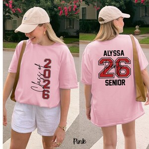 Camiseta personalizada para graduados de 2026, camiseta de la promoción de 2026, camiseta de graduación de 2026, regalo de graduación con nombre personalizado, camiseta para graduados de la promoción de 2026 imagen 3