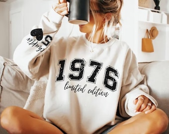 Custom 1976 Retro Birthday Sweatshirt, 50th Birthday Gifts for Women, Birthday Gift for Mom Fiftieth Sweater Born, Gift for Her