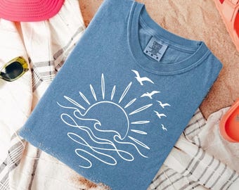 Comfort Colors Sun Ocean Shirt - Linear Graphic Boho Summer T Shirt - Trendy Beach Tee - Cute Minimalist Summer Tee