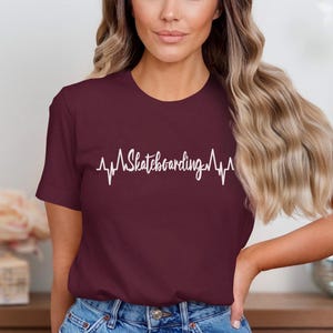 T-shirt de battement de coeur de skateboard : t-shirt cadeau de skateur
