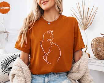 Minimalist Cat T Shirt, Elegant Feline Art Tee, Abstract Cat Lover Shirt, Simple Line Drawing Shirt, Modern Cat Silhouette Shirt