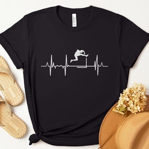 Koszulka Hurdler Heartbeat: prezent dla lekkoatlety