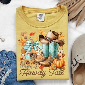 Comfort Colors Howdy Fall T-Shirt: Western Pumpkin, Cowboy Boot Graphic