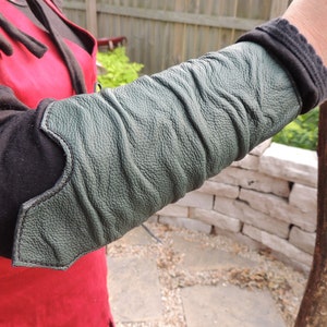 Elf Bracers -Pair (Green leather) Genuine Leather