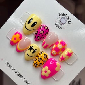 Cute neon smiley summer press on set | custom nails | handpainted press on nails | hot pink nails | leopard nails | retro nails |