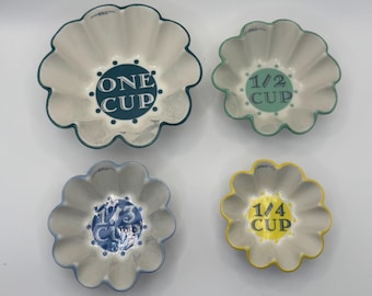 Anthropologie Retired Flower Petal Nesting Measuring Cups By Sweet Madeleine 4pc
