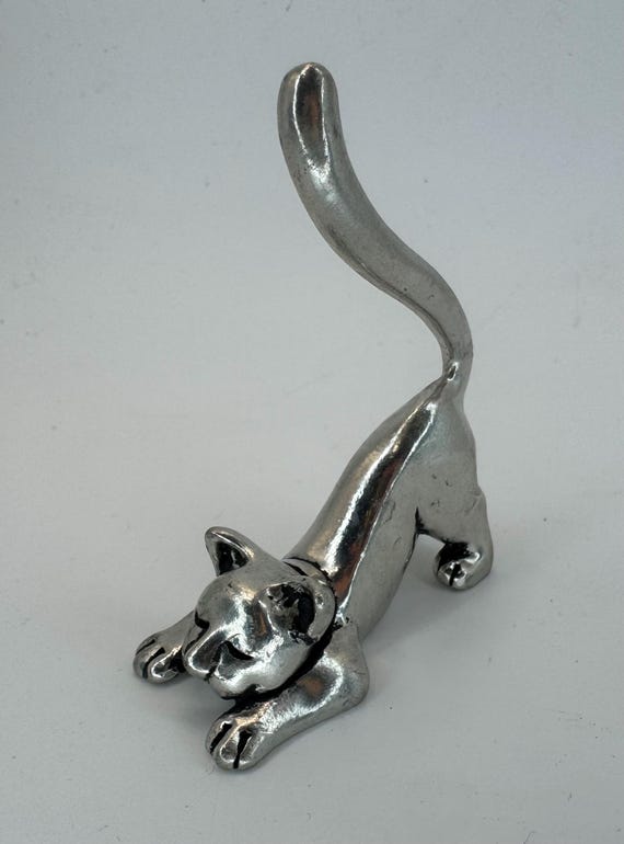 Basic Spirit Cat Ring Holder - image 1