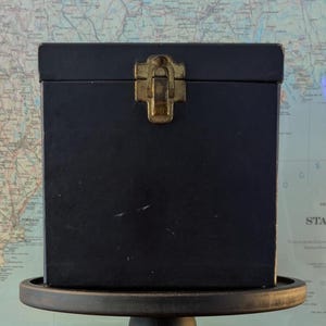 Paint It Black: Vintage Rare Dark Navy Blue 45 RPM Amfile Platter Pak 7 &quot; Inch Record Vinyl Storage Box Display with Handle Free Shipping