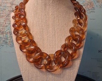 Vintage Faux Tortoise Shell Chunky Bold Yet Light Rockabilly Chain Plastic Necklace
