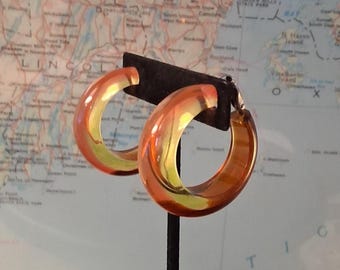 Rockabilly Glam: Vintage Faux Bakelite Hombre Pink and Yellow Mod Hoop Clip On Light Earrings