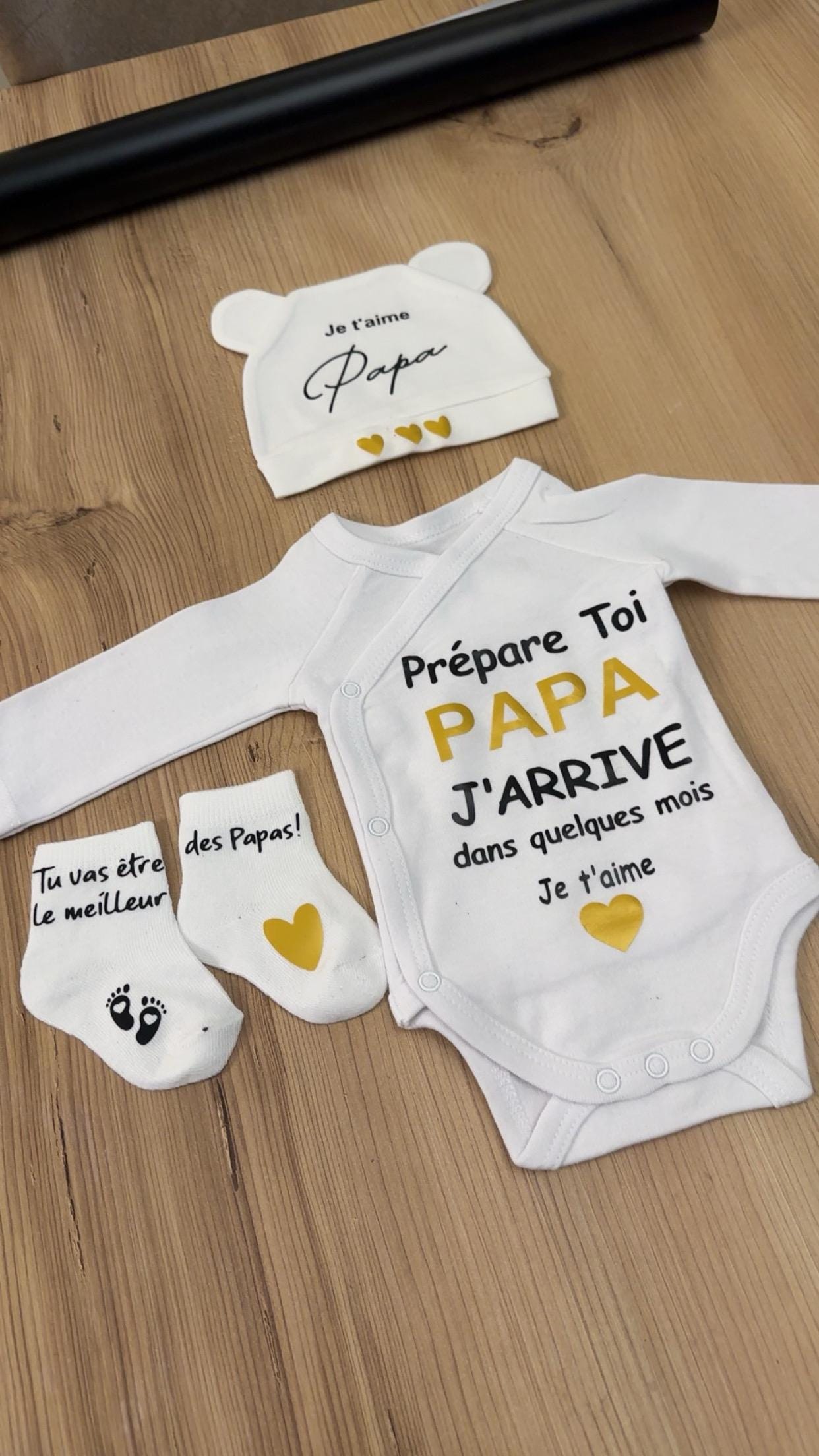 Chaussettes Personnalisables Pour Bébé Pour Annonce De Grossesse à La Famille, Mamie, Papi, Tonton, Papa, Tata - Thème Je T'aime Déjà (coucou Tata