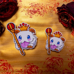 Adesivi in vinile Royal Poro King / Fan art ispirati a League of Legends / Simpatico regalo per giocatori PC e amanti del fantasy / Resistenti all'acqua