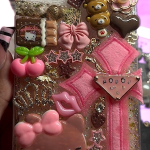 Custodia per iPhone 14/15+ / custodia per telefono Hello Kitty color beige