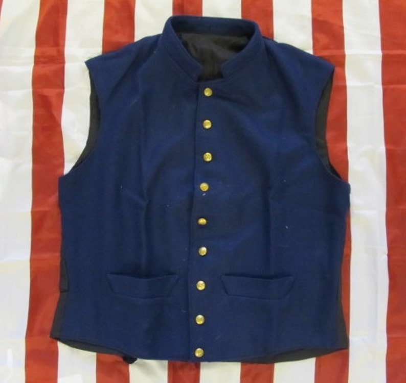 2 pronged buckle in back Union Wool Vest Two Pockets Civil War 9 Federal Eagle Buttons Size 46