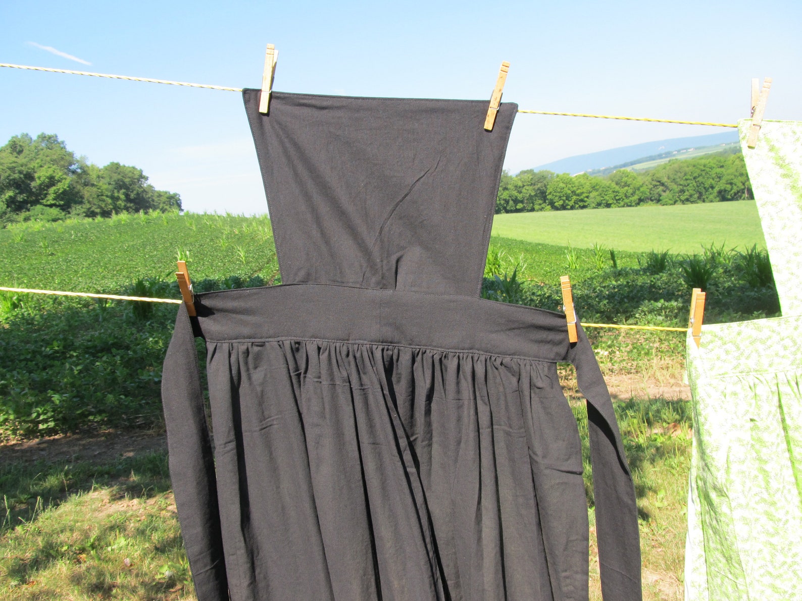 pinner apron pinner apron