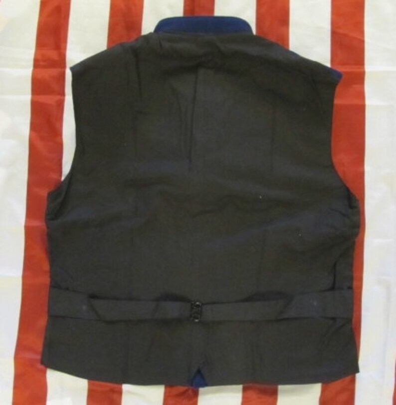 2 pronged buckle in back Union Wool Vest Two Pockets Civil War 9 Federal Eagle Buttons Size 46
