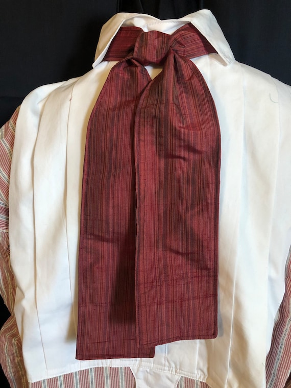 Cravate Vintage Per Spook Paris - Soie Rouge - Modèle Pointu - Occasion Bon état