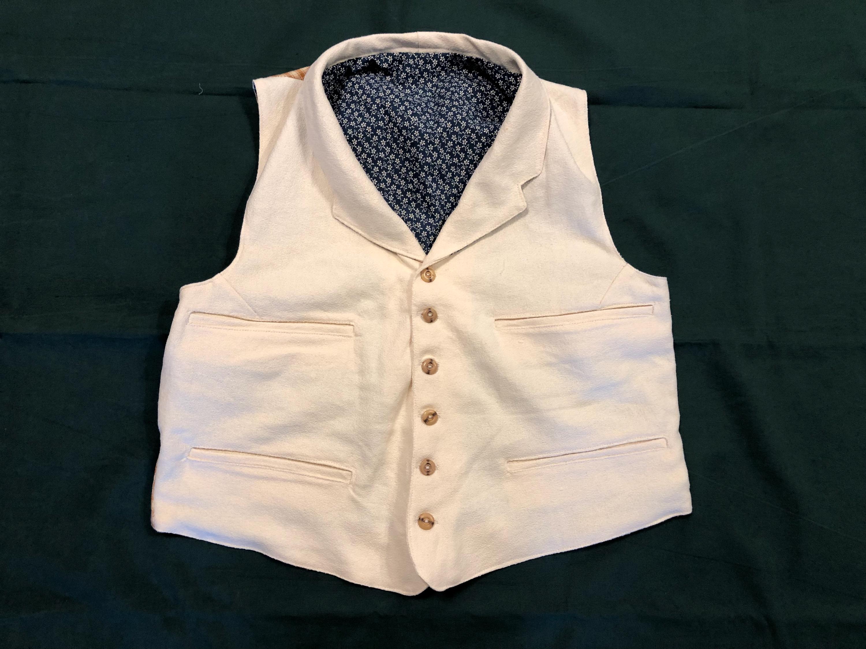 Size 40 cotton/linen, notched collar vest/waistcoat -  4 pockets - Civil War/Victorian reenactment - wood buttons - reenacting, bounding