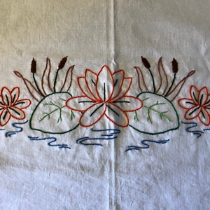 Embroidered Apron -  White fabric with an embroidered pattern - 32&quot; total length/88&quot; long ties - hand stitched historic half apron