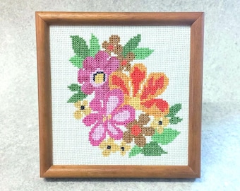 Vintage Japanse houten lijst met bloemenkruissteek