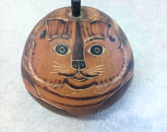 Peruaanse kattenpompoendoos – met de hand gesneden 10 × 10 cm (4" × 4")