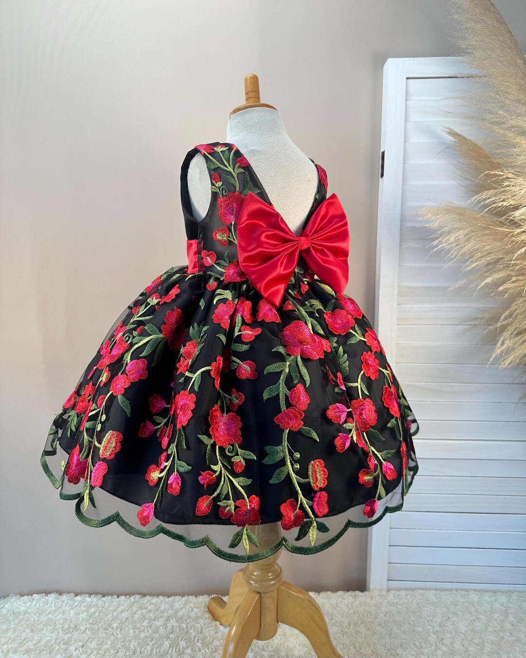 red and black birthday dress Floral Embroidered Satin Dress, Detachable Bow deep V-neck wedding dress