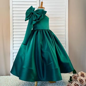 green emerald velvet dress Forest Green Cheetah Strappy Midi Dress main image 1