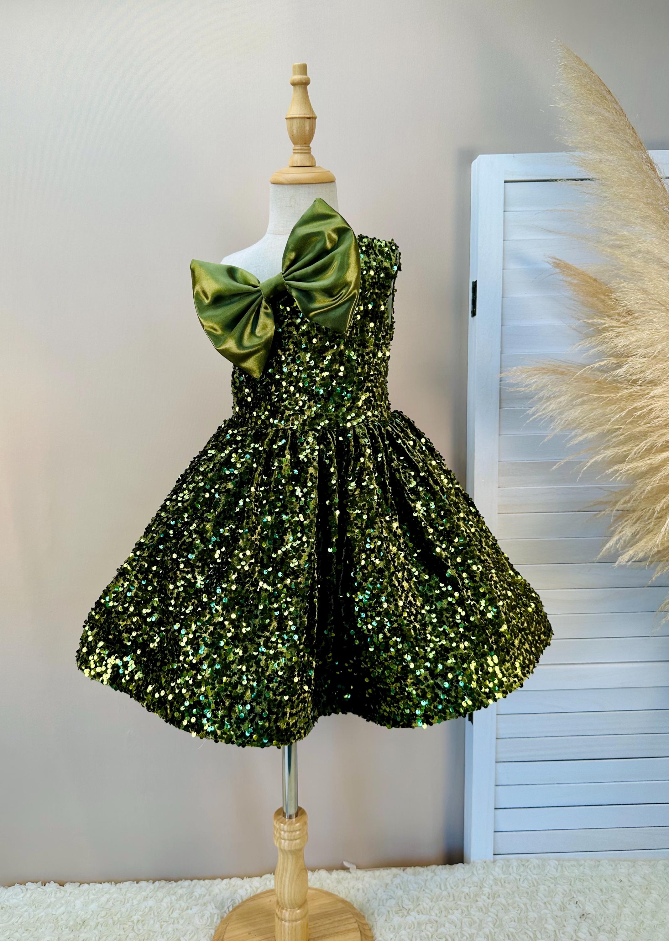 open lace back dress BABEYOND Art Deco Green Sequin Dress, Evening Gowns, Antique Walnut, 6