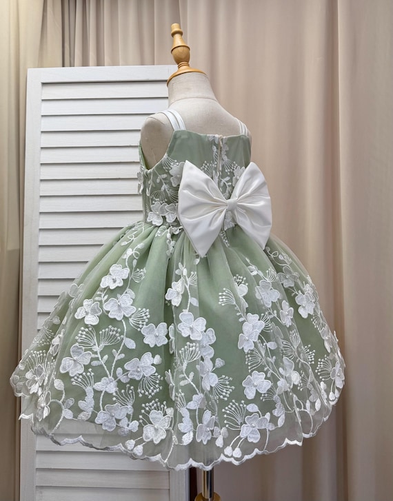 sage green juniors dress Sage Bridesmaid Dress Chiffon Size Medium