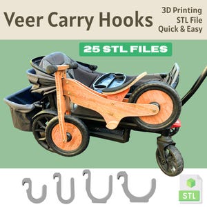 Könnte beinhalten: Ein Veer Carry Wagon aus Holz mit schwarzen Rädern und einem grauen Sitz. Das Bild enthält den Text "Veer Carry Hooks" und "25 STL FILES". Unter dem Wagen befinden sich vier graue Tragehaken und ein STL-Dateisymbol.