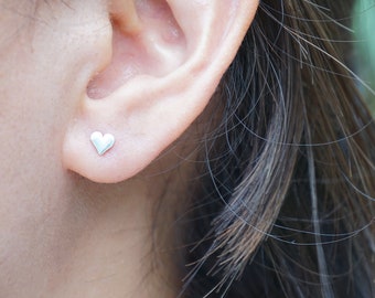 Heart Stud Earrings, Tiny Heart Earrings, Valentineʻs Gift for Daughter, Valentines Gift for Best Friend, Valentines Day Gift