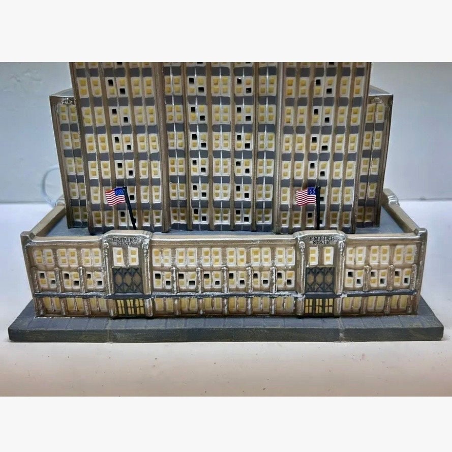 Empire State Building! by Dept 56! RARE, Hard-to-find Gorgeous