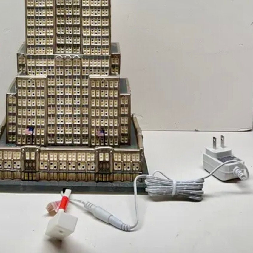 Empire State Building by Dept 56! RARE, Hard-to-find Gorgeous
